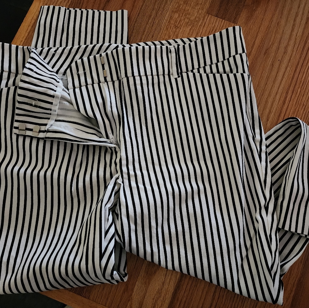 NY and Company size 14 white and black stripe dress pants